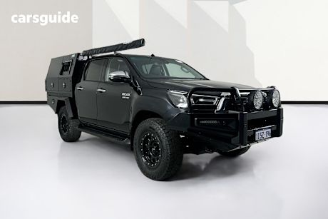 Black 2021 Toyota Hilux Double Cab Pick Up Sr5 (4X4)