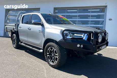 Silver 2020 Toyota Hilux Ute Tray SR5 4X4
