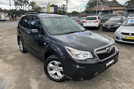 Grey 2013 Subaru Forester Wagon 2.5I