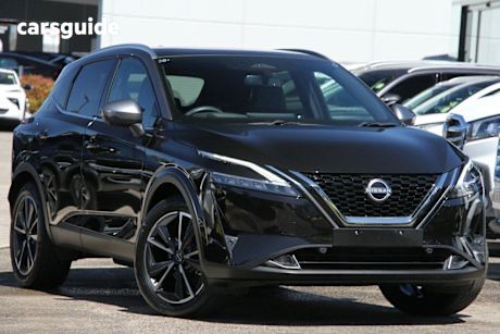 Black 2024 Nissan Qashqai SUV TI F