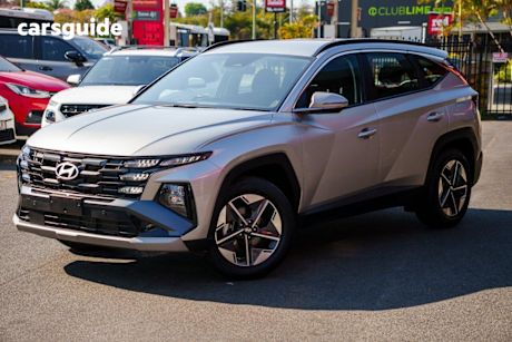 Silver 2024 Hyundai Tucson Wagon (Fwd)