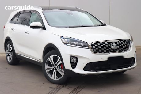 White 2019 Kia Sorento SUV GT-LINE 4X4