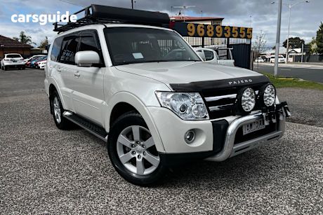 White 2008 Mitsubishi Pajero Wagon Vr-X Lwb (4X4)