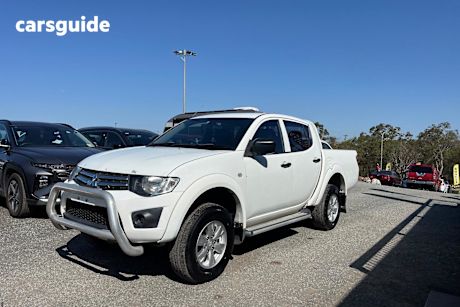 White 2013 Mitsubishi Triton Ute Tray GLX 4X4