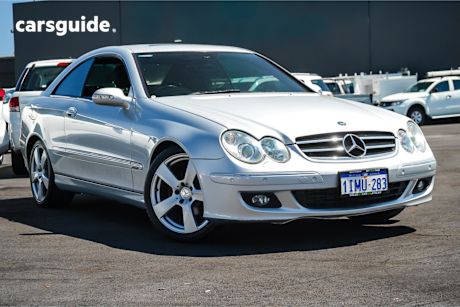 Silver 2005 Mercedes-Benz CLK-Class Coupe CLK200 KOMPRESSOR AVANTGARDE R