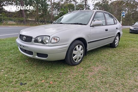 Silver 2000 Toyota Corolla Liftback Ascent Seca