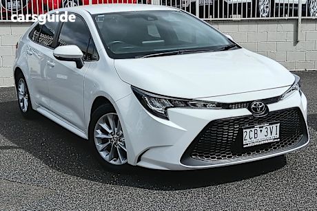 White 2020 Toyota Corolla Sedan Ascent Sport