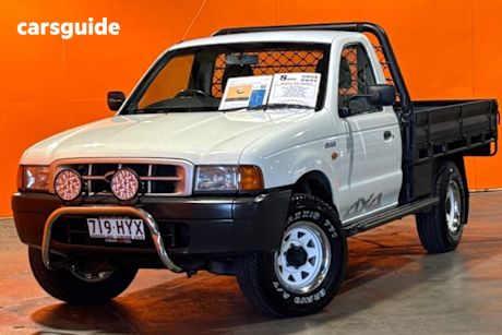 White 2002 Ford Courier Cab Chassis Gl (4X4)