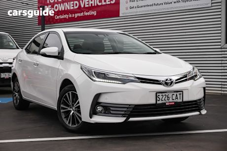 White 2019 Toyota Corolla Sedan ZR F