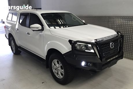 White 2021 Nissan Navara Ute Tray ST R