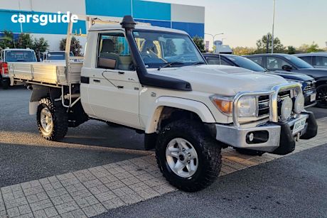 White 2020 Toyota Landcruiser Ute Tray GXL 4X4