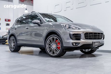 Grey 2015 Porsche Cayenne Wagon Diesel