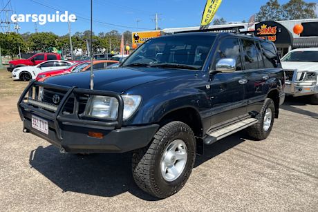 Blue 2000 Toyota Landcruiser Wagon Rv (4X4)