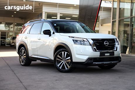 Black 2024 Nissan Pathfinder Wagon Ti (4Wd)