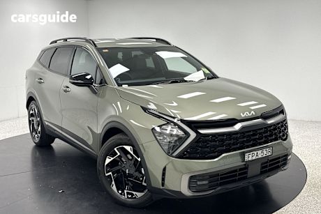 Green 2025 Kia Sportage SUV SX+ 4WD