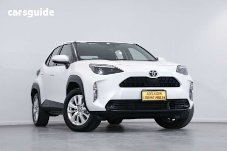 White 2023 Toyota Yaris Cross Wagon Gx