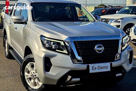 Silver 2024 Nissan Navara Ute Tray ST R