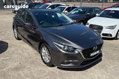 Grey 2017 Mazda 3 Hatchback Touring