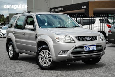 Silver 2011 Ford Escape Wagon