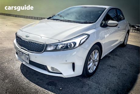 White 2016 Kia Cerato Hatchback S Premium