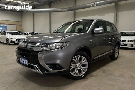 Grey 2020 Mitsubishi Outlander SUV ES F