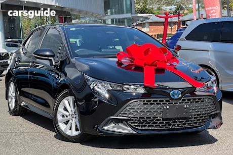 Black 2024 Toyota Corolla Hatch ASCENT SPORT HYBRID F