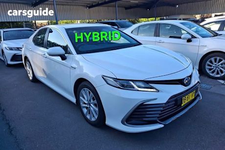 White 2021 Toyota Camry Sedan Ascent Hybrid