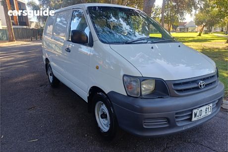 White 1998 Toyota Townace Blind Van Sbv