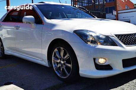 White 2008 Toyota Crown Sedan ATHLETE