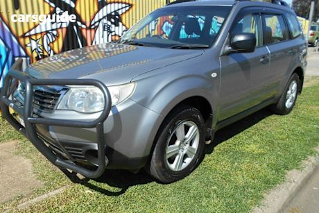 Silver 2009 Subaru Forester Wagon X