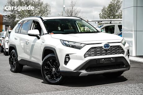 White 2024 Toyota RAV4 Wagon Cruiser (Awd) Hybrid