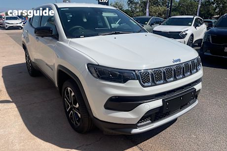 White 2024 Jeep Compass SUV LIMITED 4XE 4X4