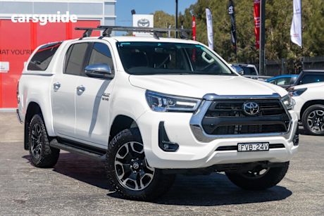 White 2021 Toyota Hilux Double Cab Pick Up Sr5 (4X4)