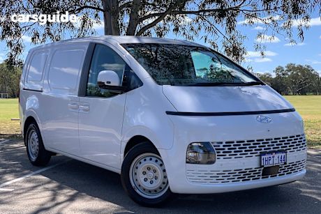 White 2022 Hyundai Staria Load Commercial US4.V1 F