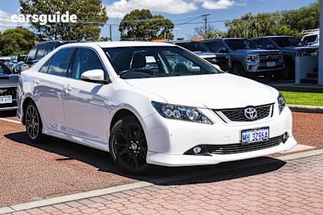 White 2016 Toyota Aurion Sedan SPORTIVO F
