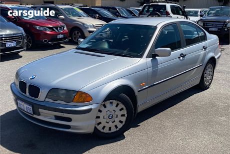 Silver 2001 BMW 318I Sedan