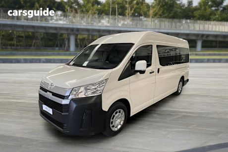 White 2019 Toyota HiAce Bus Commuter (12 Seats)