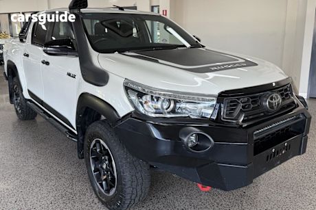White 2019 Toyota Hilux Double Cab Pick Up Rugged X (4X4)