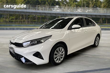 White 2024 Kia Cerato Sedan S Safety Pack