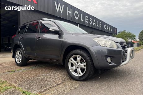 Grey 2009 Toyota RAV4 SUV CRUISER 4X4