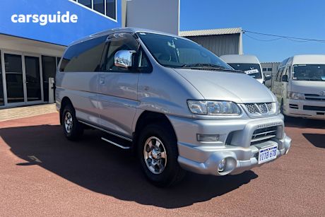 Silver 2005 Mitsubishi Delica SUV 4WD SPACEGEAR 8 SEATER WAGON
