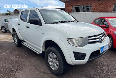White 2015 Mitsubishi Triton Double Cab Utility Glx (4X4)