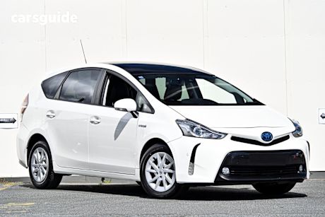 White 2015 Toyota Prius V SUV I-TECH F
