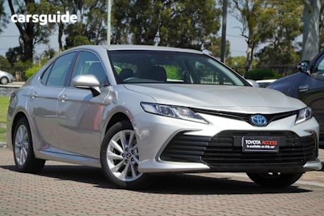 Silver 2023 Toyota Camry Sedan ASCENT F