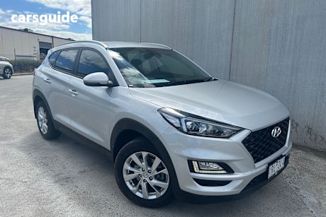 Silver 2019 Hyundai Tucson SUV ACTIVE F