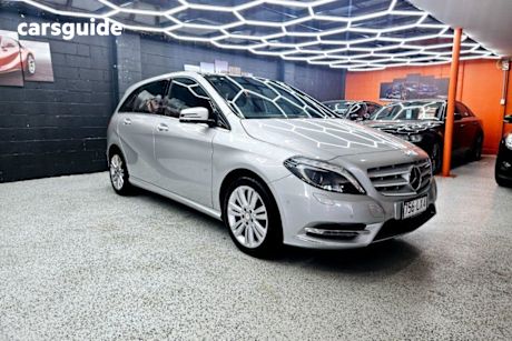 Silver 2013 Mercedes-Benz 200 Hatch CDI BLUEEFFICIENCY