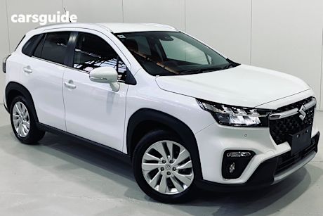 White 2024 Suzuki S-Cross Hatch JYB F