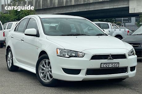 White 2014 Mitsubishi Lancer Sedan LX F