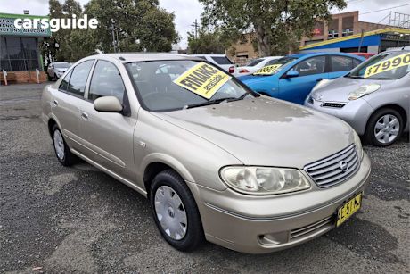 Gold 2005 Nissan Pulsar Sedan ST F