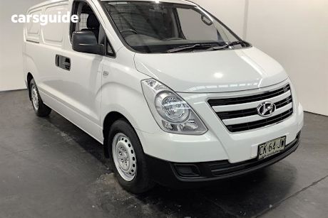 White 2016 Hyundai Iload Van 3S Liftback